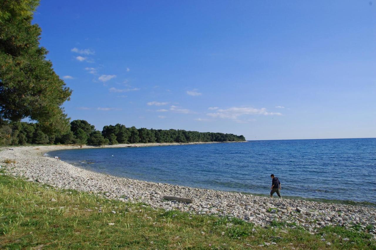 Family Beach Apartments Peroj Dış mekan fotoğraf