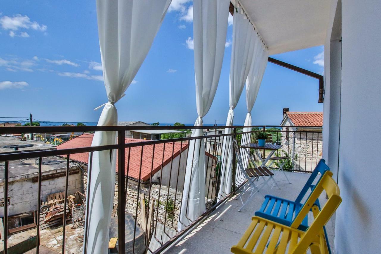 Family Beach Apartments Peroj Dış mekan fotoğraf